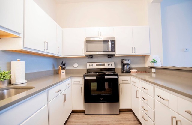 3BR CozySuites TheBlock Skybridge Access