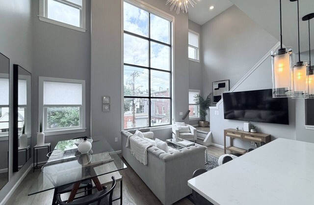 3BR Duplex W/Rooftop NYC Views & Garage Parking