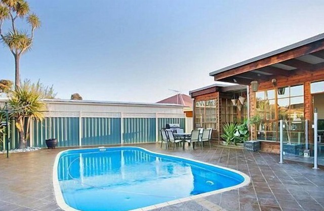 ¡Casa de 3 dormitorios con piscina, cerca de la ciudad y las playas!