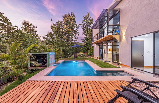 3BR - Mountain view - Amazing Pool - 5min Beach - Daily Monkeys