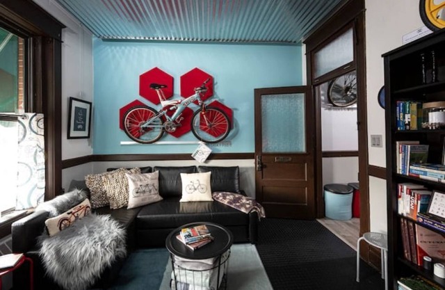 3BR MTB Themed Loft/Main Street Crosby with Indoor Bike Storage