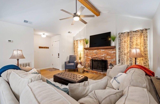 3BR Pet Friendly Sugar Mill Cottage