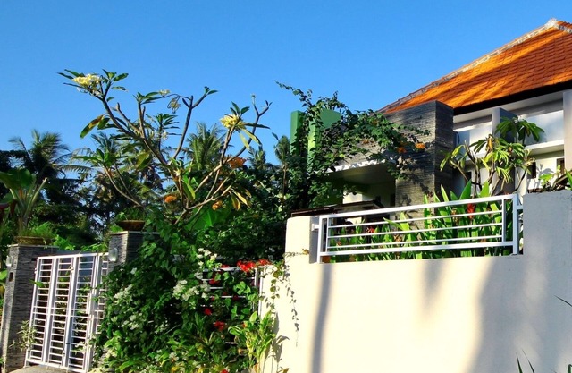 Casa privada de 3 dormitorios cerca de Keramas Surf