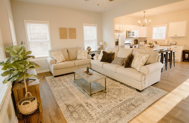 3BR Roper Ln Retreat- close to everything!