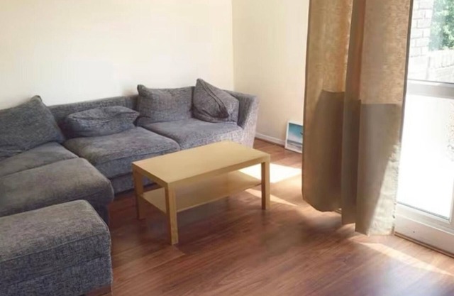 3br-sleeps5-balcony-centrallondon-ws95