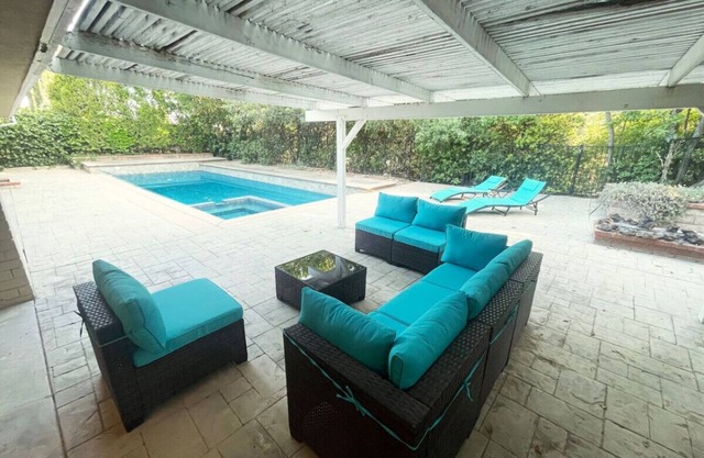 3BR Villa with Serene Poolside Views - CAL1 - HH
