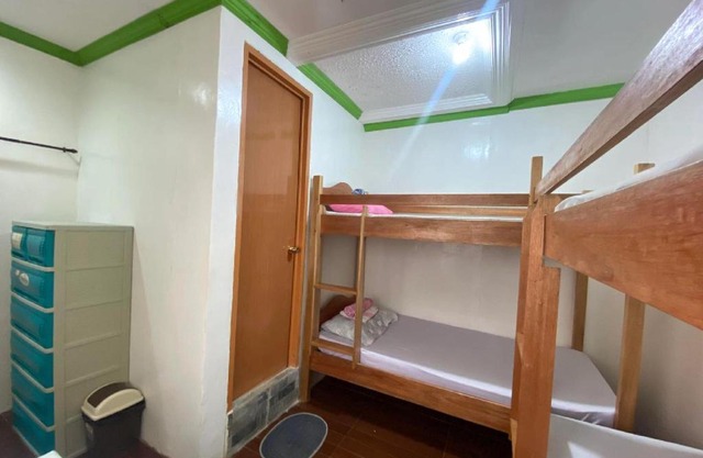 3kid's Homestay white
