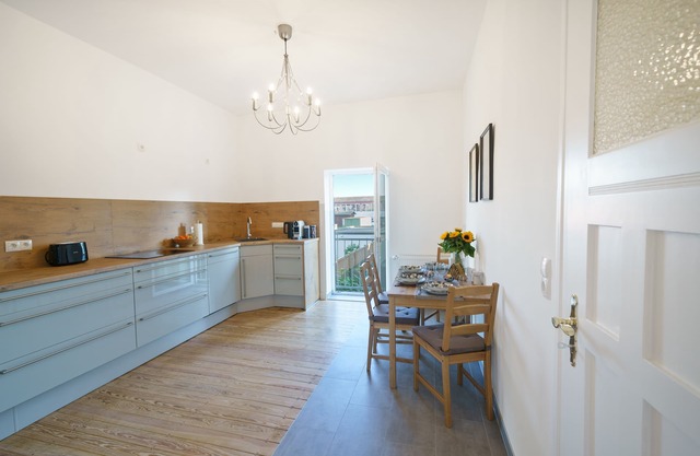 4+2*+parking lot&terrace | MA | PFALZ | A61 | public transportation