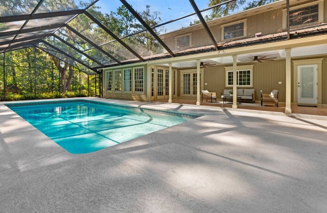 4/3 with pool NW Gainesville