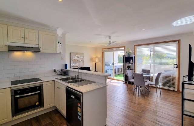 4/8-10 Forrest Avenue Newhaven VIC 3925