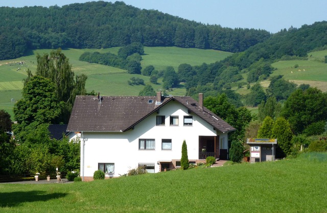 Apartamento de 4 **** 'Wiesengrund' directamente en el Parque Nacional Kellerwald-Ederse