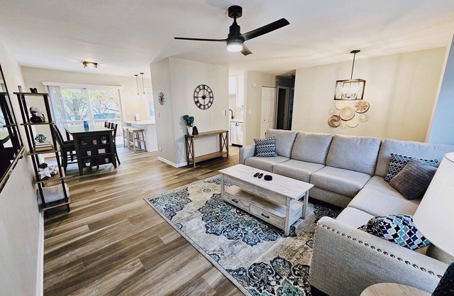 4 Bed / 2 Bath / 2 Car Garage / Fully Fenced & Pet Friendly. Quiet Neighborhood