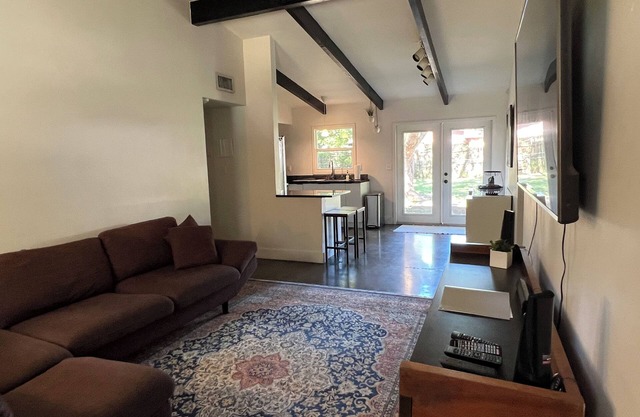 4 bed, 2 bath home conveniently located in NE Gainesville