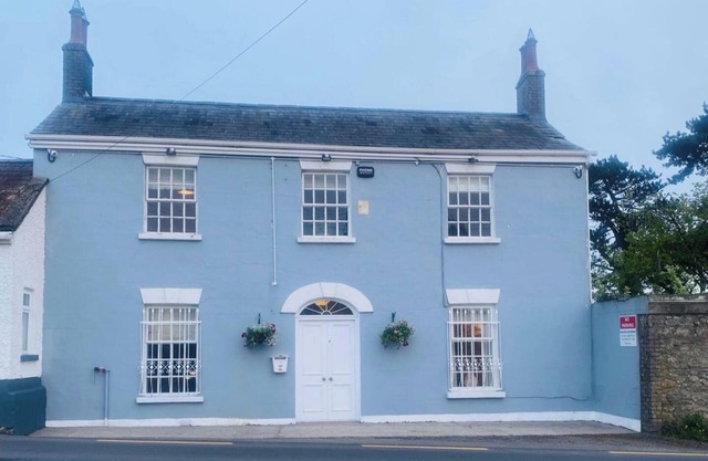Beautiful 4-Bed House in Kildare