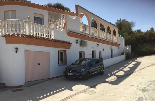 Villa y apartamento de 4 dormitorios, piscina, 4 dormitorios, 1 baño privado, 2 baños, aire acondicionado,