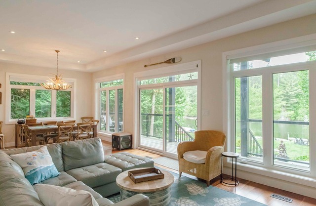 4 bedroom, 2.5 bath! River front luxury on The Sauble River close to The Beach!