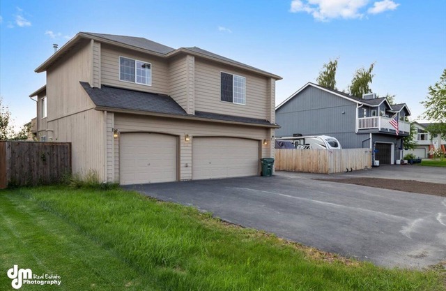 4 Bedroom 3 Bathroom Home Near Golf Course and Zoo