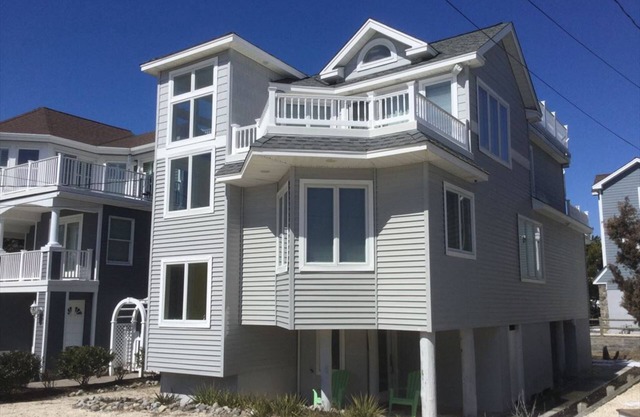 4 bedroom accommodation in Harvey Cedars