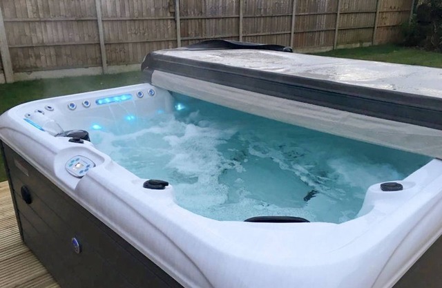 4 bedroom accommodation in Swadlincote, Nr Ashby-de-la-Zouch