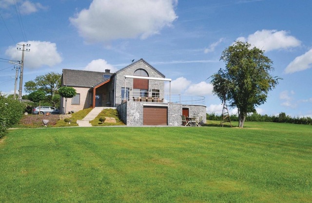 Alojamiento de 4 habitaciones en Somme-Leuze