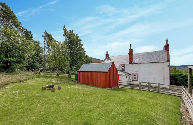 Alojamiento de 4 habitaciones en Glen Clova