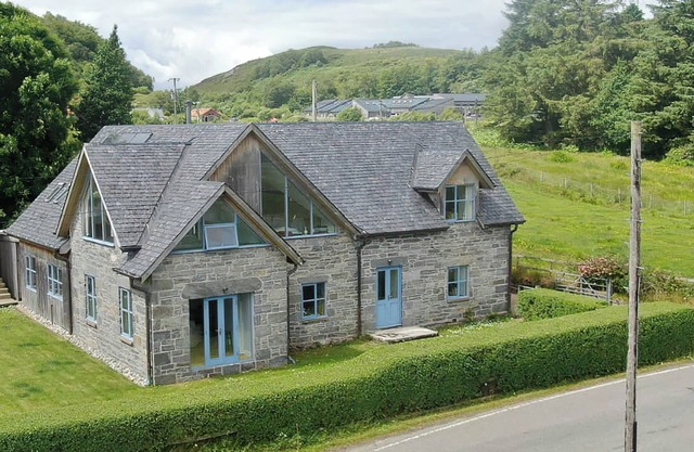 4 bedroom accommodation in Acharacle