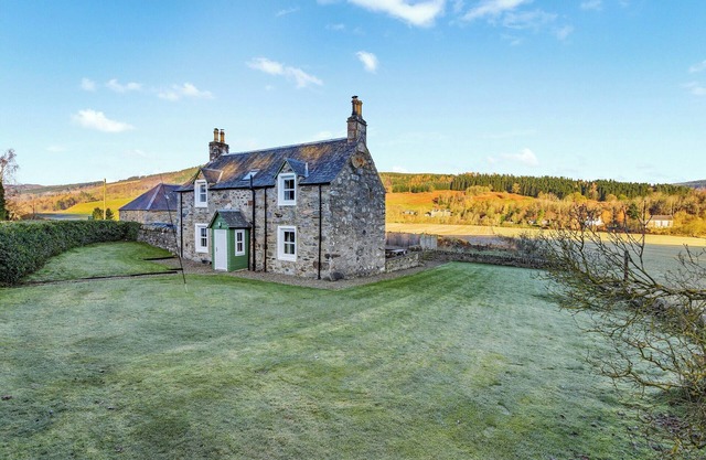 4 bedroom accommodation in Pitlochry