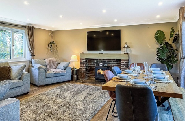 Alojamiento de 4 habitaciones en Spath, near Uttoxeter