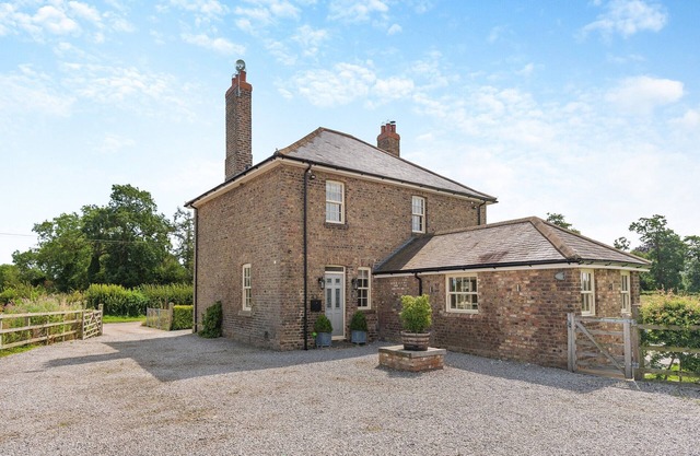 Alojamiento de 4 habitaciones en Nafferton, near Driffield