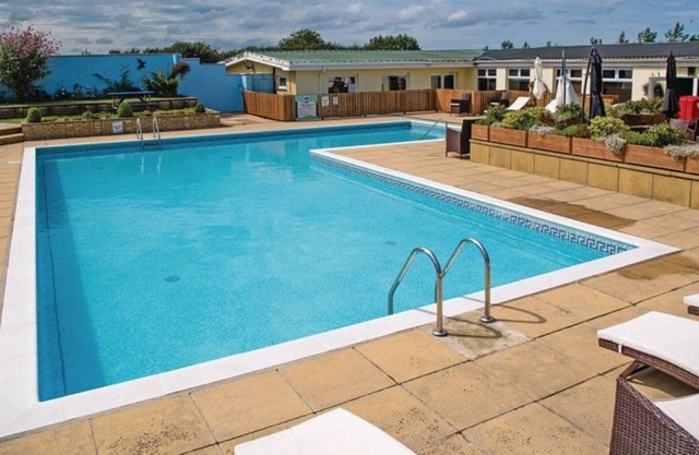 4 bedroom accommodation in New Quay