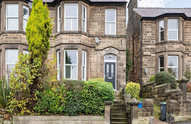 4 bedroom accommodation in Matlock