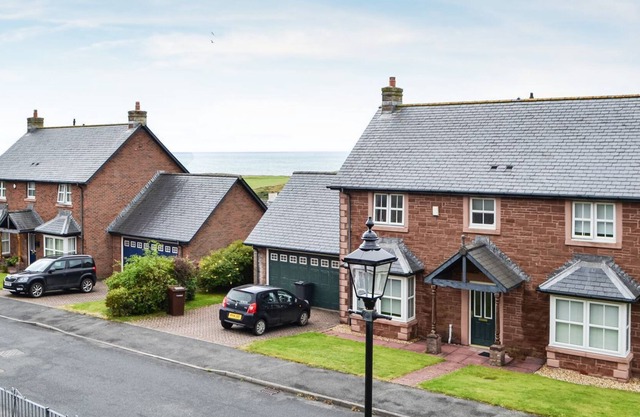 4 bedroom accommodation in St Bees