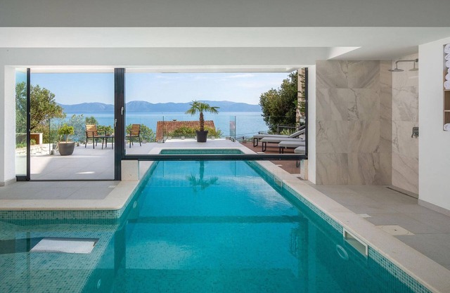 4 bedroom accommodation in Podaca