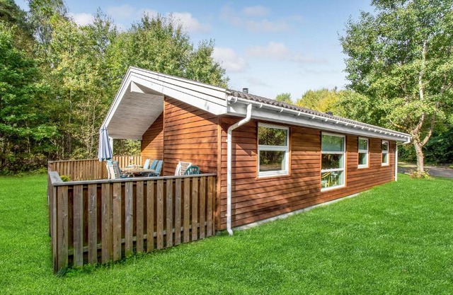 4 Bedroom Amazing Home In Hasle