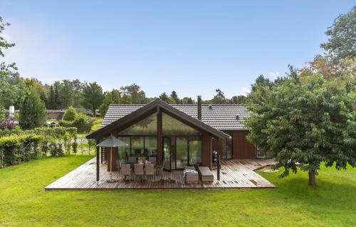 4 Bedroom Awesome Home In Hornbæk