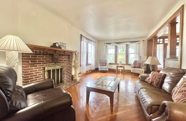 Spacious 4-bedroom house just steps from Geisinger Medical Center