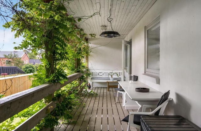 4 Bedroom Beautiful Home In Ebeltoft