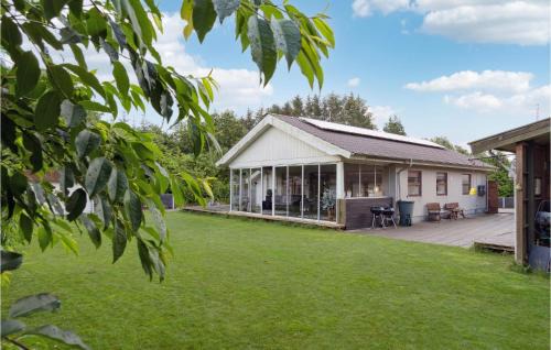 4 Bedroom Beautiful Home In Oksbøl