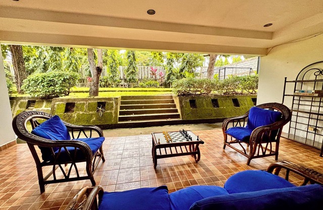 4-bedroom Beautiful & Spacious house near everything!