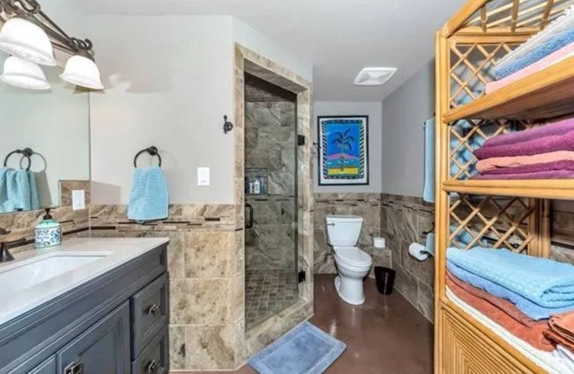 4-bedroom bungalow in charming Lake Possum Kingdom, TX with AC, WiFi