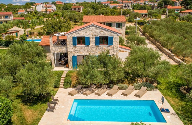 Bonita casa en Linardici con WiFi