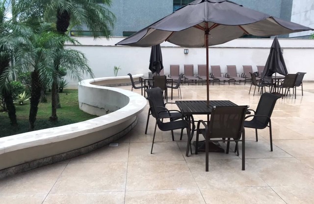 4-bedroom family apartment near BH shopping and Biocor hospital