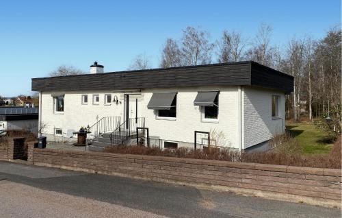 4 Bedroom Gorgeous Home In Vimmerby