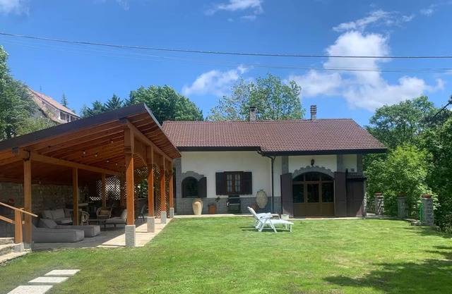 4-bedroom house in charming mountain village