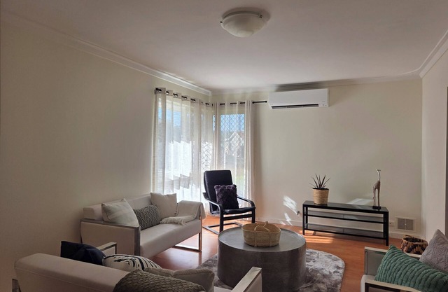 4-bedroom house in delightful Camillo with AC
