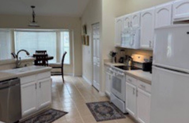 4-bedroom house in fabulous Ocala with WiFi and AC