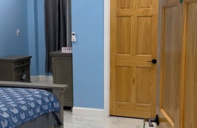4-bedroom house in nice Georgetown with WiFi, AC. Enjoy your stay