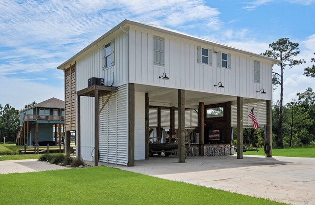 4-bedroom house in charming Bay St. Louis. Waterfront, pool and outdoor living!