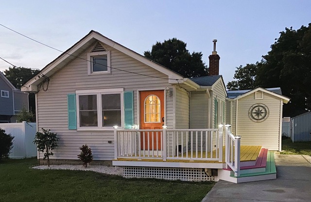 4-bedroom house in charming Lower Township with WiFi, AC