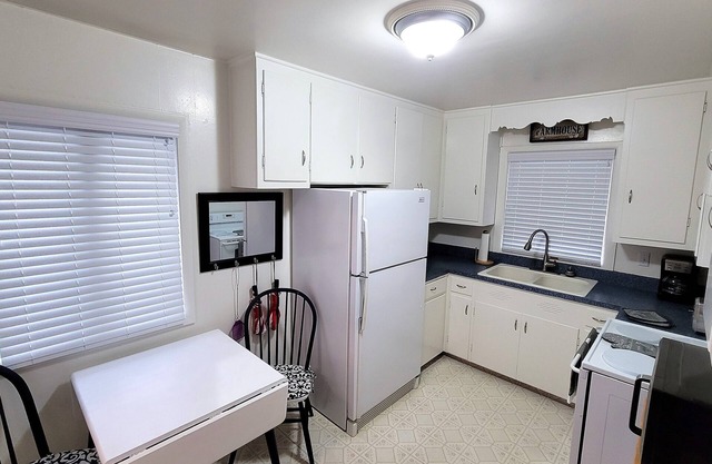 4 Bedroom House with Nebraska Charm and Large Backyard